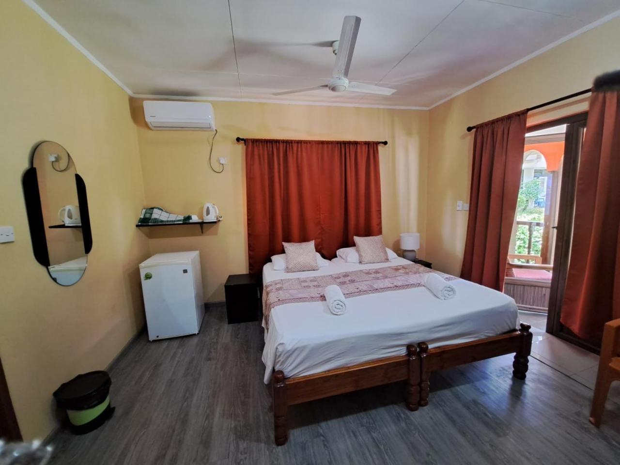 Georgina'S Cottage Beau Vallon (Mahe) Exterior foto